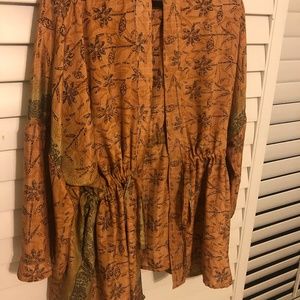 Kanthabae silk shortie kimono